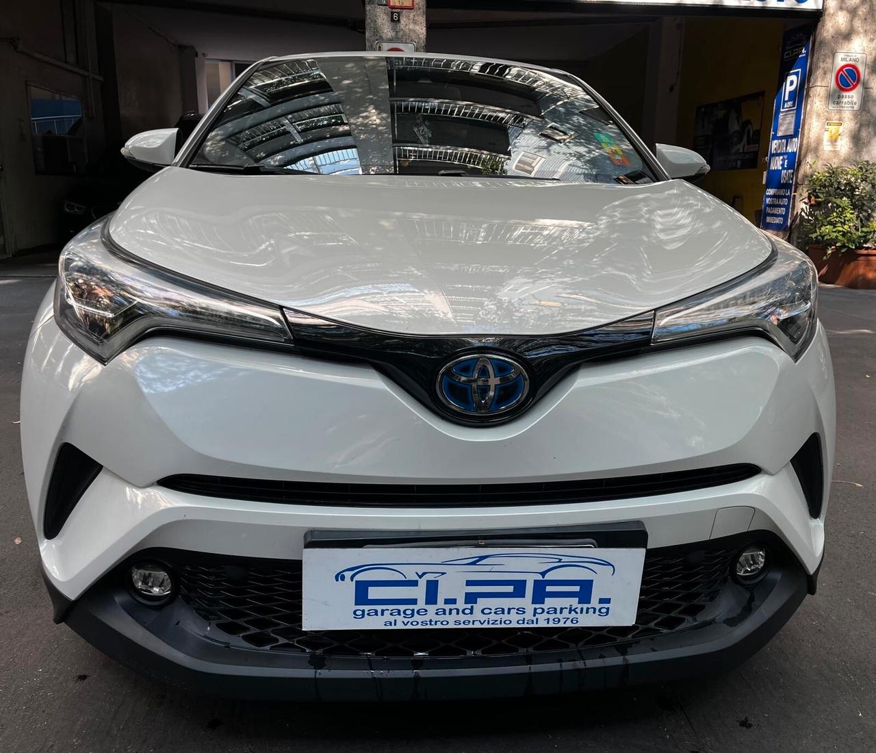Toyota C-HR 1.8 Hybrid E-CVT Active