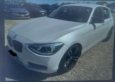 Bmw 120 120d 5p. Urban
