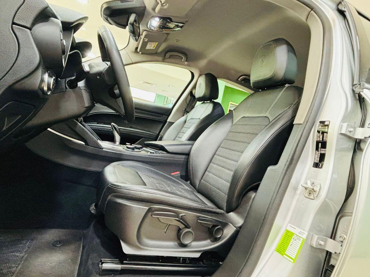 Alfa Romeo Stelvio 2.2 T.diesel 210 CV AT8 Q4 Exececutive