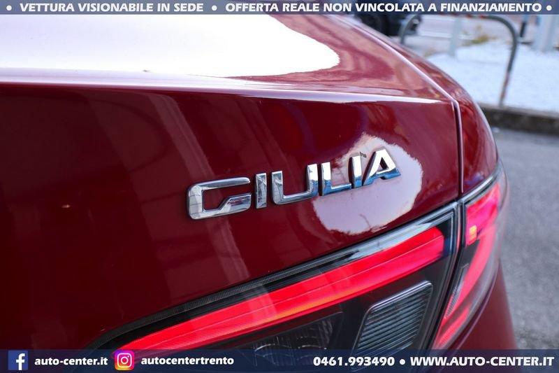 Alfa Romeo Giulia 2.0 Turbo 280CV AT8 AWD Q4 Veloce