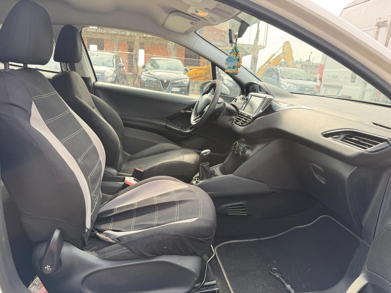 PEUGEOT 208 2015 1.2 BENZINA 82 CV *MOT ROTTO