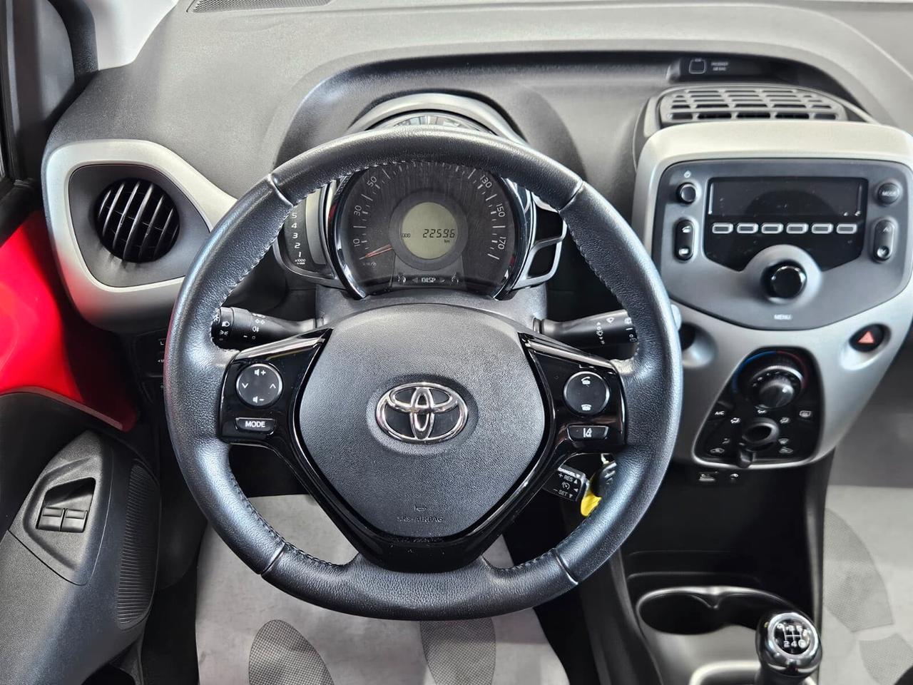 TOYOTA Aygo 1.0h 69 CV - NEOPATENTATI