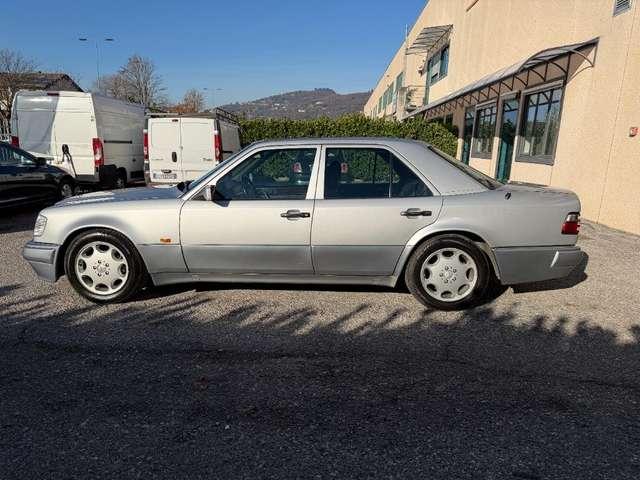 Mercedes-Benz E 500 cat