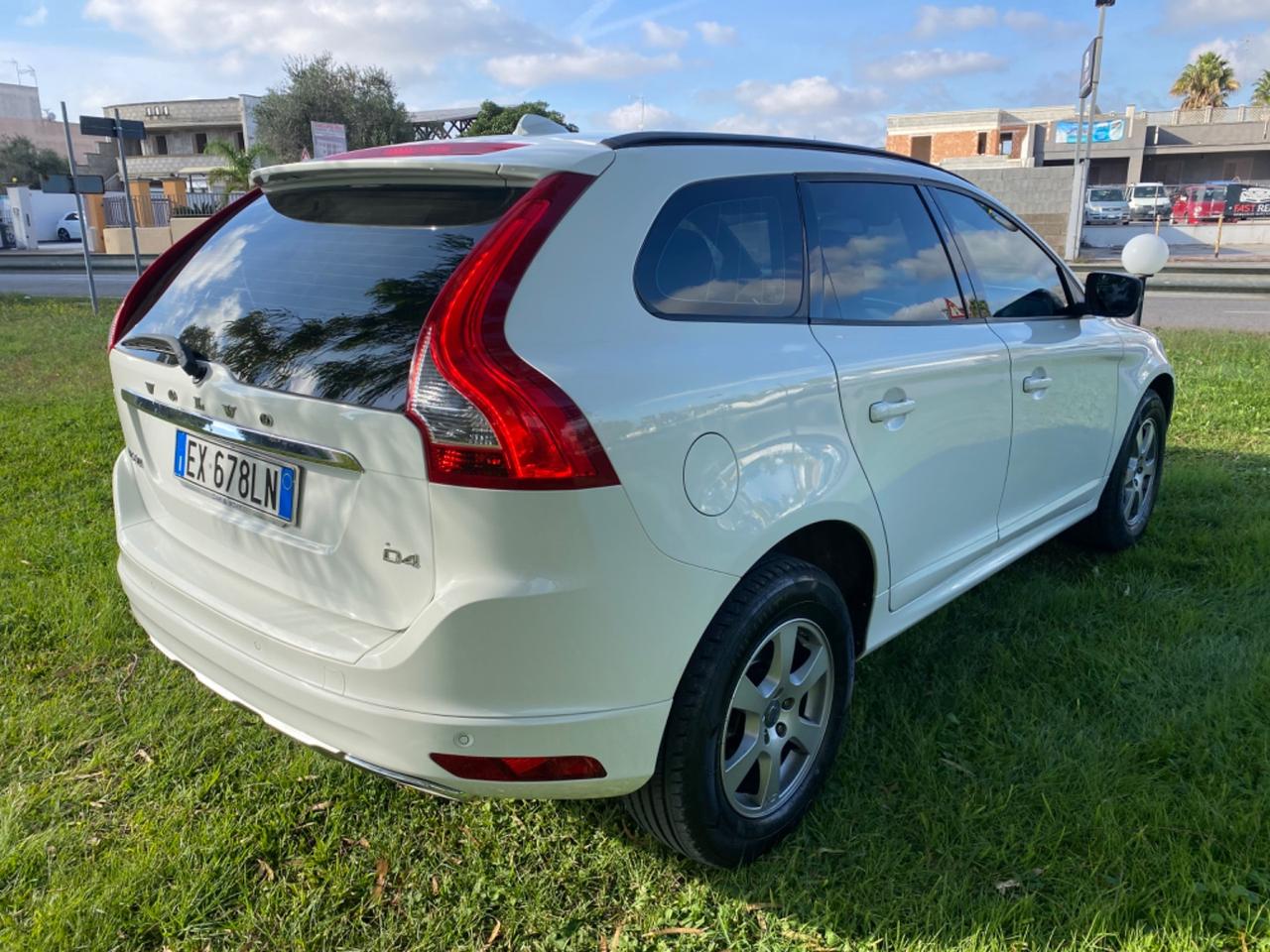 Volvo XC 60 XC60 D5 AWD Geartronic Momentum