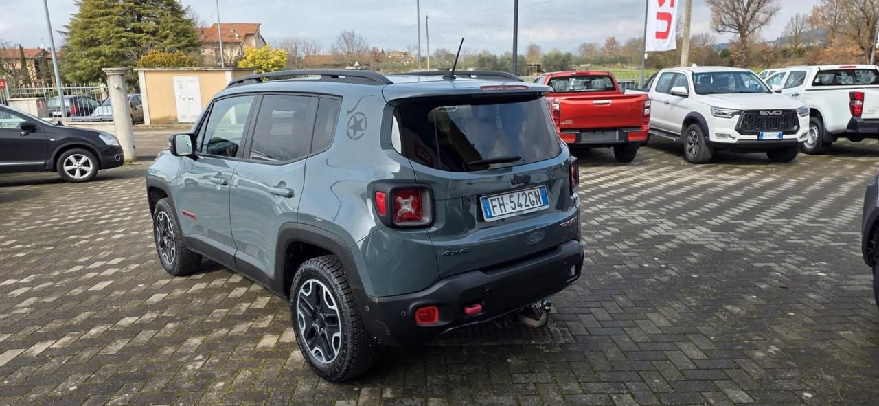 Jeep Renegade 2.0 Mjt 170CV 4WD Active Drive Low Trailhawk