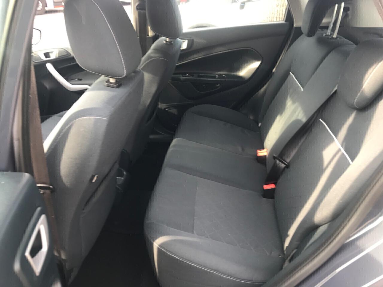 Ford Fiesta 1.4 TDCi 70CV 5 porte Titanium