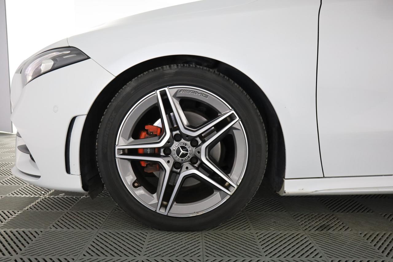 MERCEDES Classe A (W177) A 200 Automatic Premium