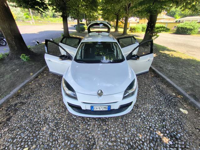 RENAULT Megane Mégane 1.6 16V SporTour Attractive