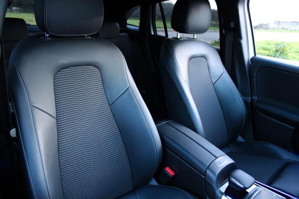 MERCEDES GLA 200 d Aut. *Pelle *Luci Ambiente