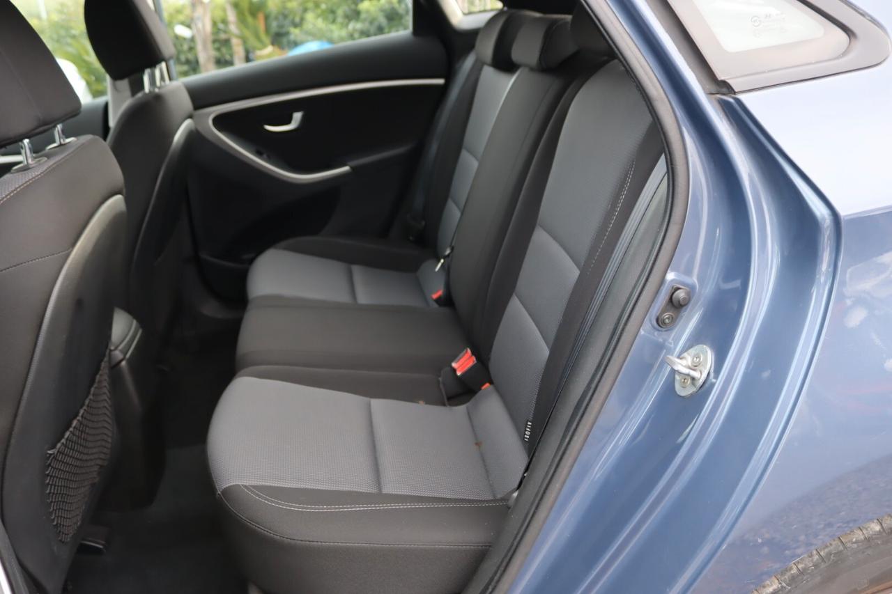 Hyundai i30 1.6 CRDi 5p. Comfort A/T