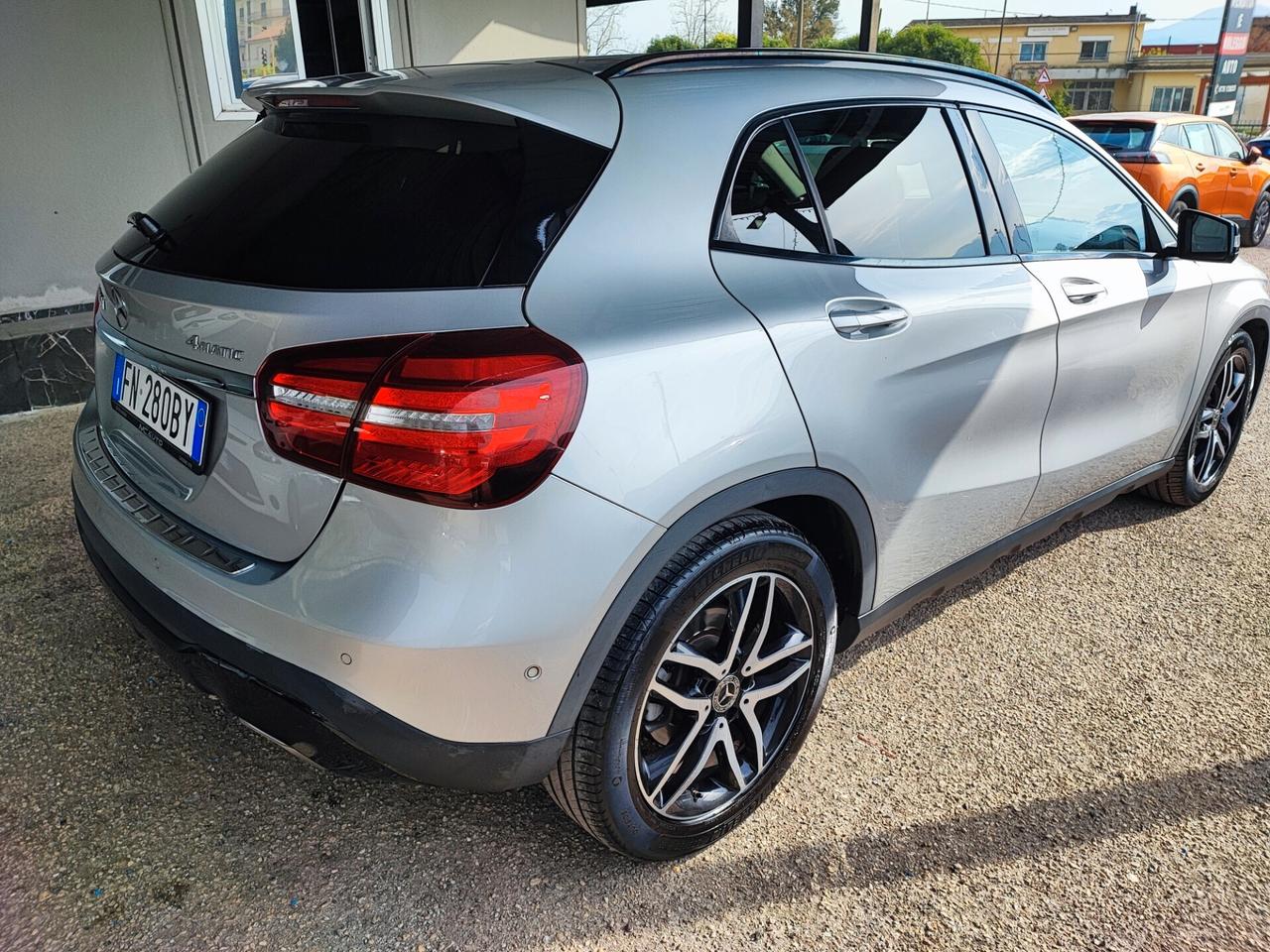 Mercedes-benz GLA 200 d Automatic 4Matic Premium