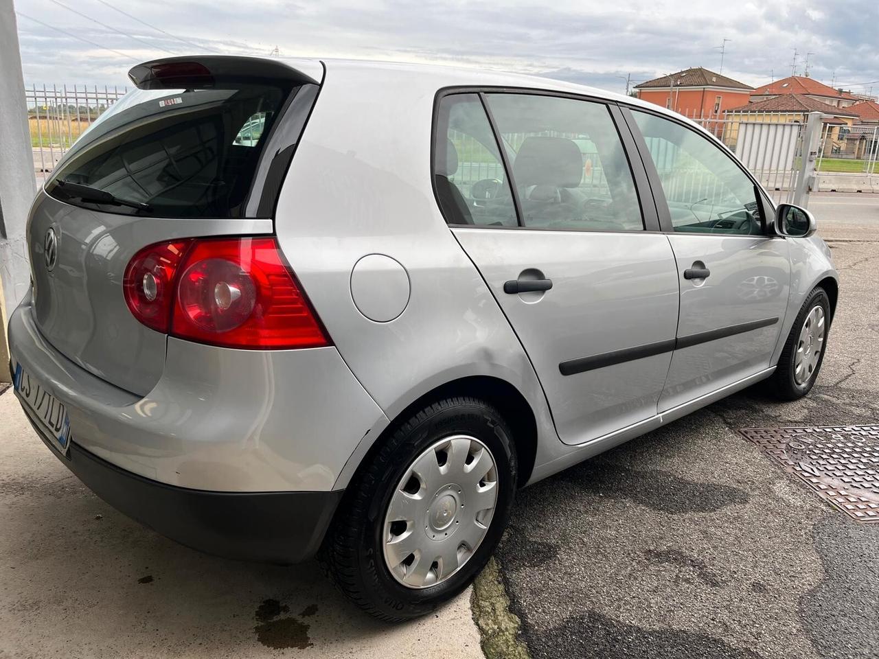 Volkswagen Golf 1.6 5p. Trendline 75CV OK NEOPATENTATI