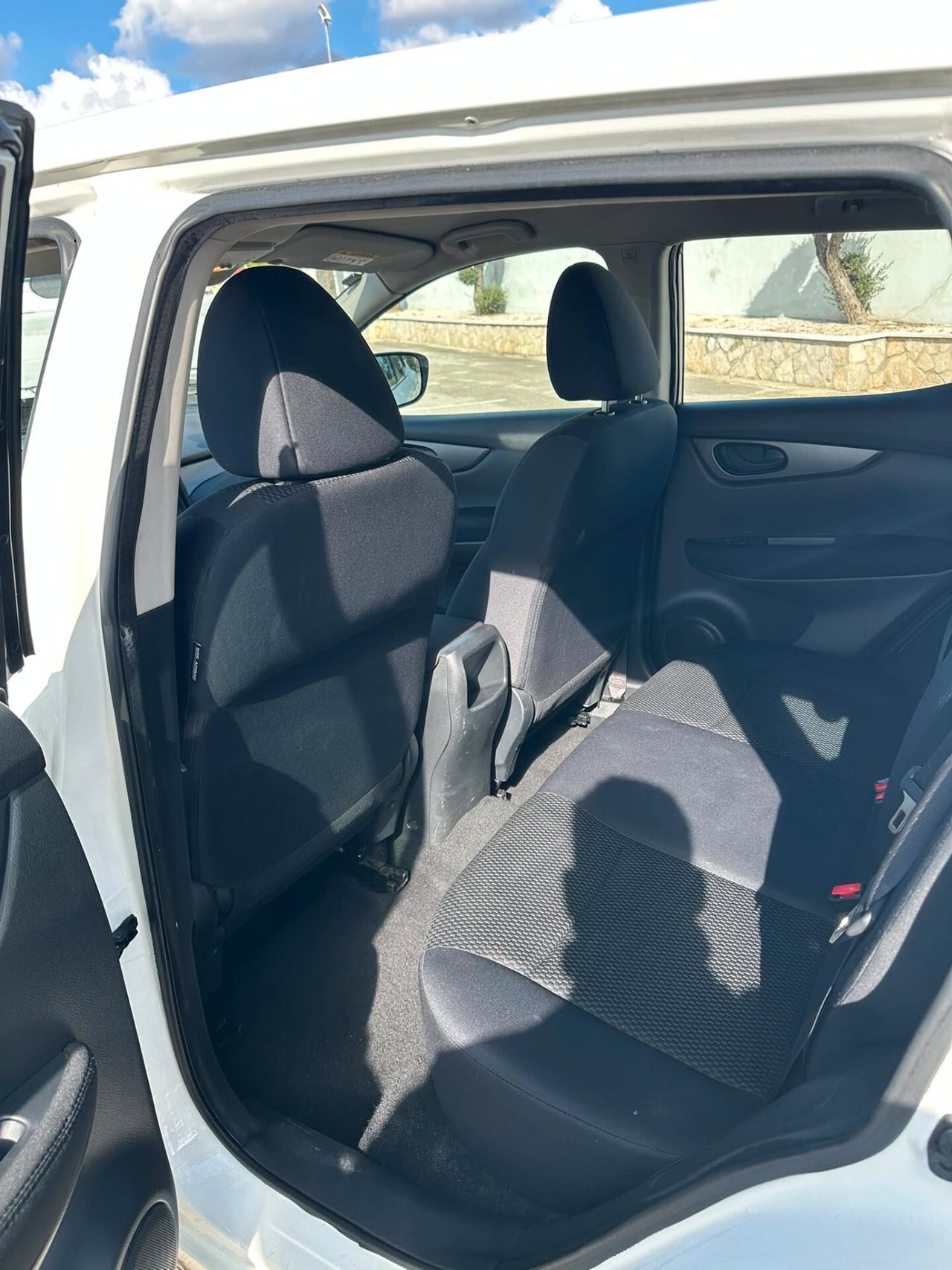 NISSAN QASHQAI 1.6 dCi 4WD Business