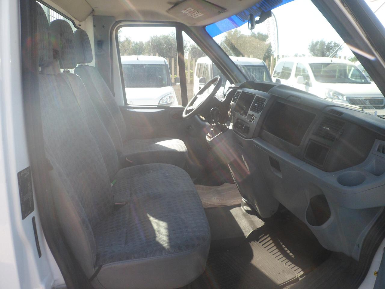 Ford Transit cassone fisso