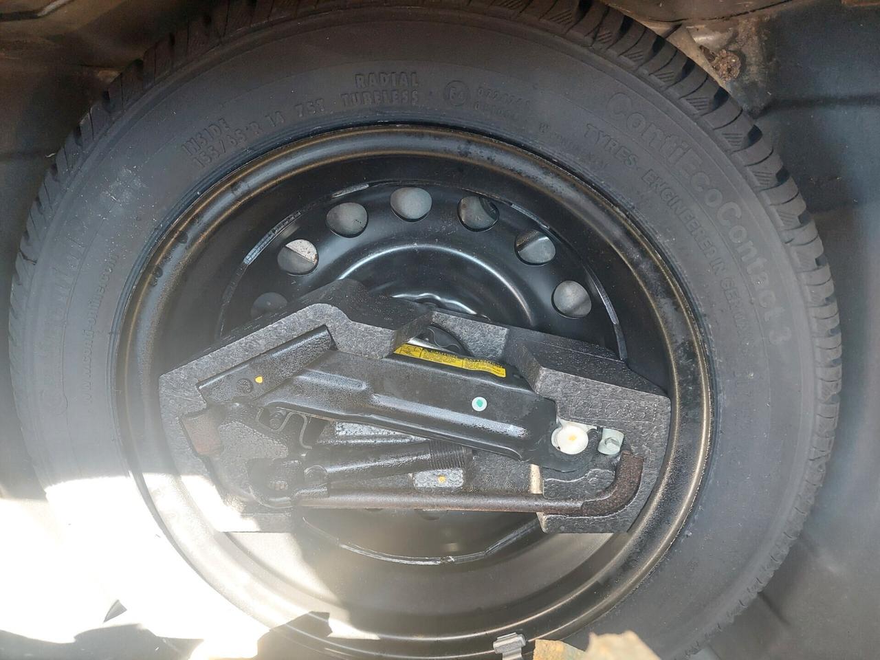 Toyota Aygo 1.0 12V VVT-i 5 porte Now Connect