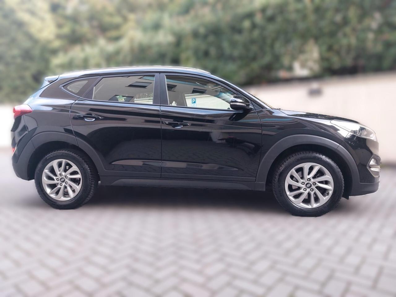 Hyundai Tucson 1.7 crdi Comfort 2wd 115cv Garanzia 12 Mesi