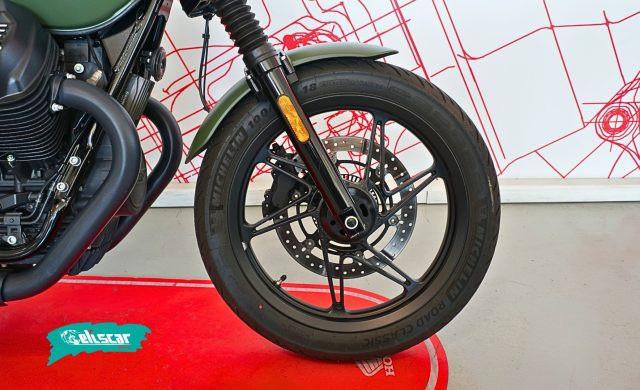 MOTO GUZZI V7 STONE