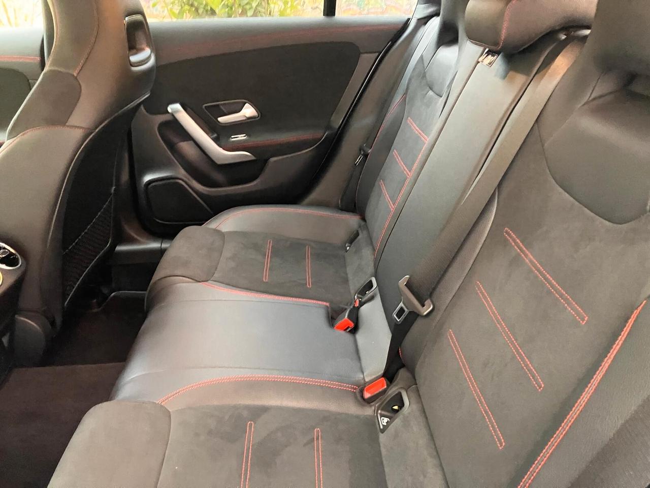 Mercedes-benz CLA 200 d Automatic Shooting Brake Premium con night pack unipro