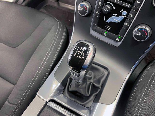 VOLVO V60 2.0 D2 MOMENTUM