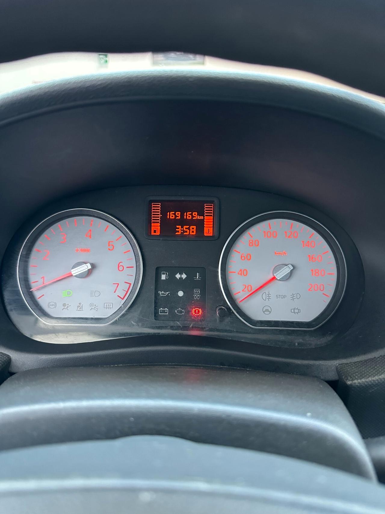 Dacia Sandero 1.4 Benz/gpl di serie, buoni condizioni generali