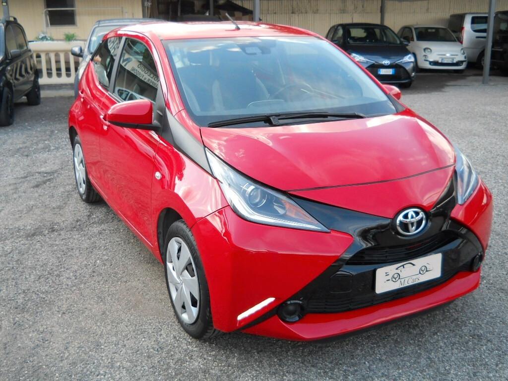 Toyota Aygo 1.0 VVT-i 72 CV 5 porte x-cool navi plus