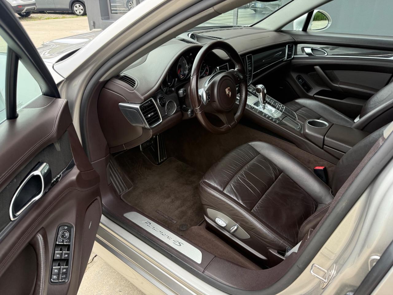 Porsche Panamera 4.8 4S