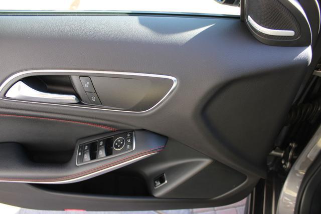 MERCEDES-BENZ GLA 220 d 4Matic Premium AMG-NIGHT-GANCIO