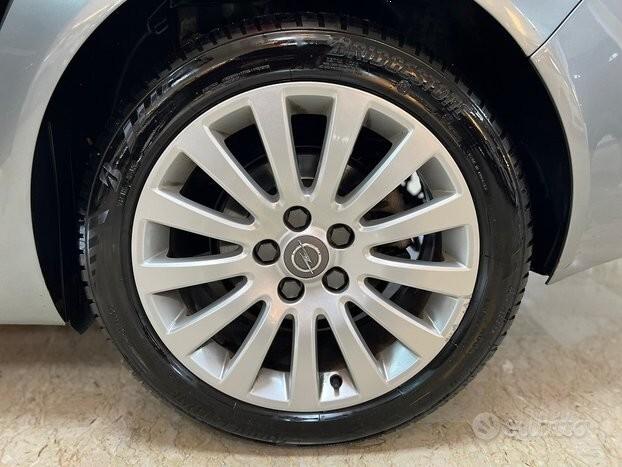 OPEL INSIGNIA 2.0 DIESEL 130CV COSMO del 2012