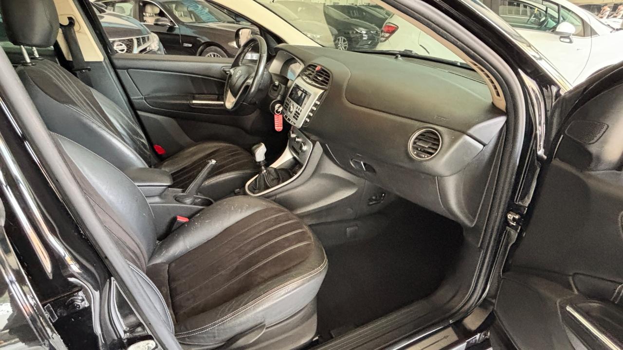 Lancia Delta 1.4 T-Jet 120 CV Silver Ecochic GPL