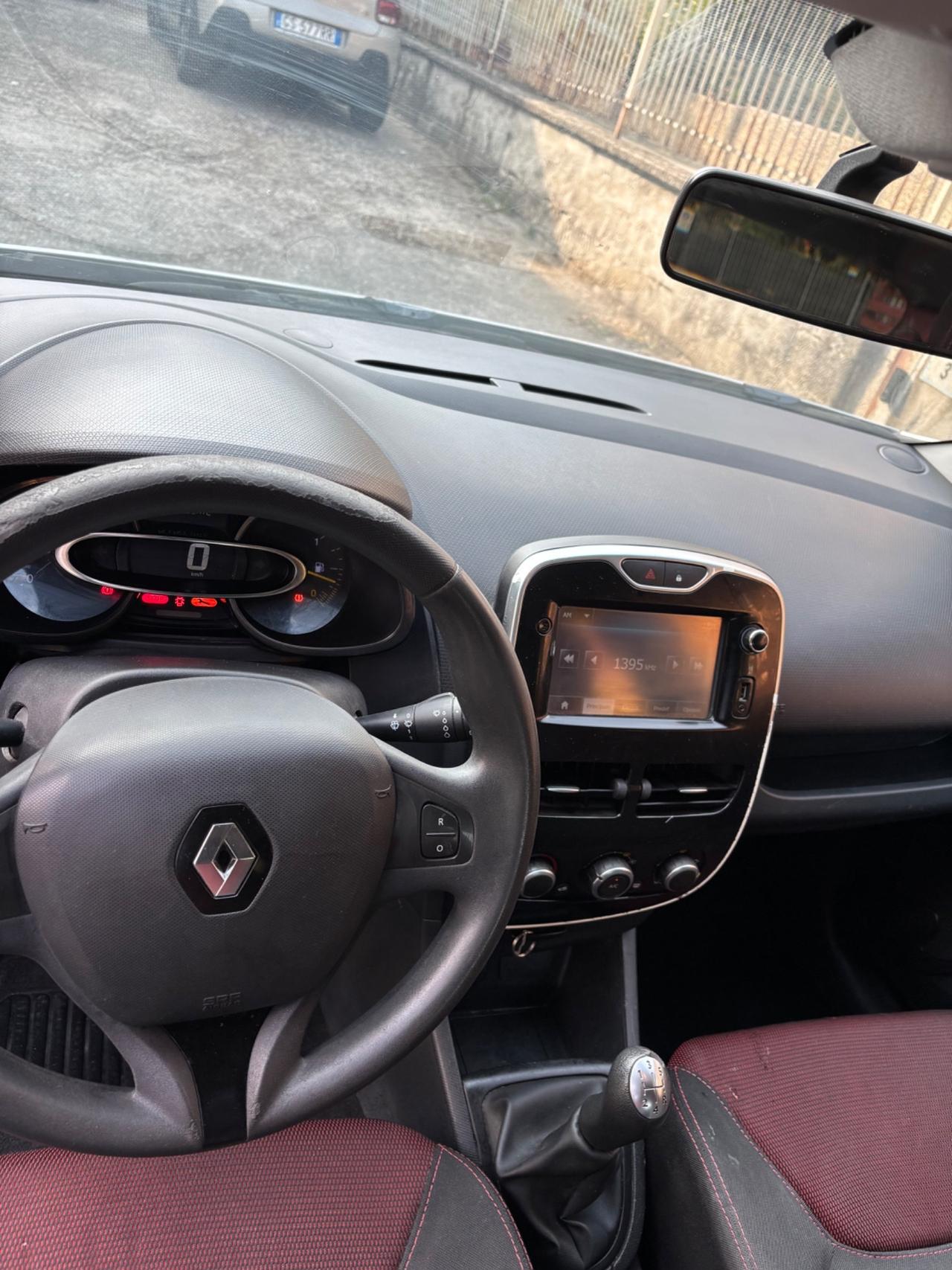 Renault Clio 1.5 dCi 8V 90CV Start&Stop 83gr 5 porte EcoBusiness