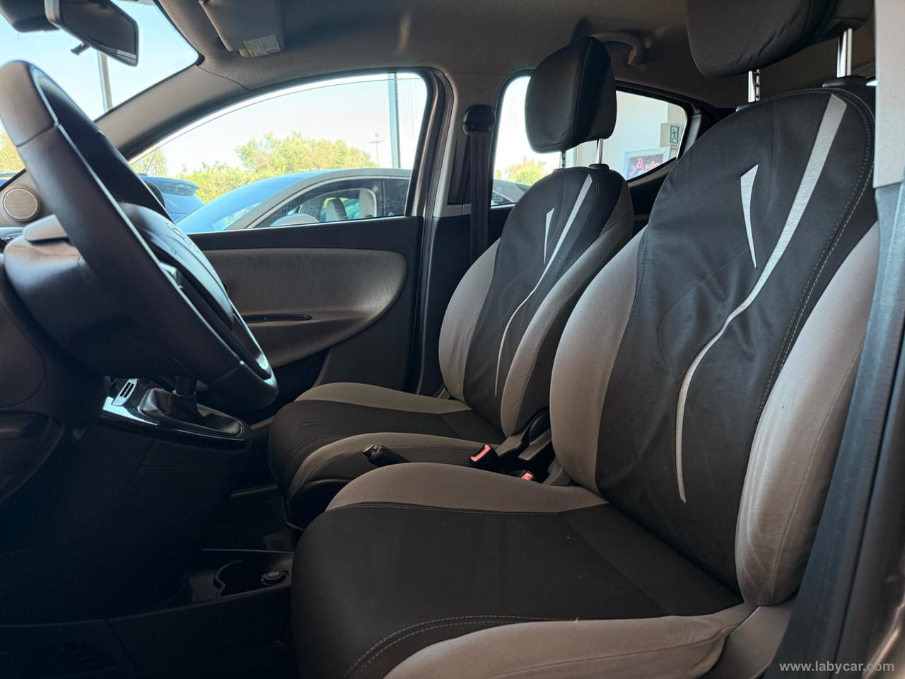 LANCIA Ypsilon 1.2 69 CV 5p. S&S Silver