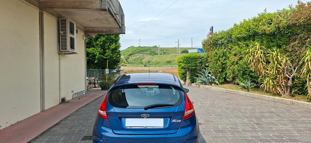 FIESTA 1.2 5 PORTE TITANIUM KM 72000 X NEOPATENTATI