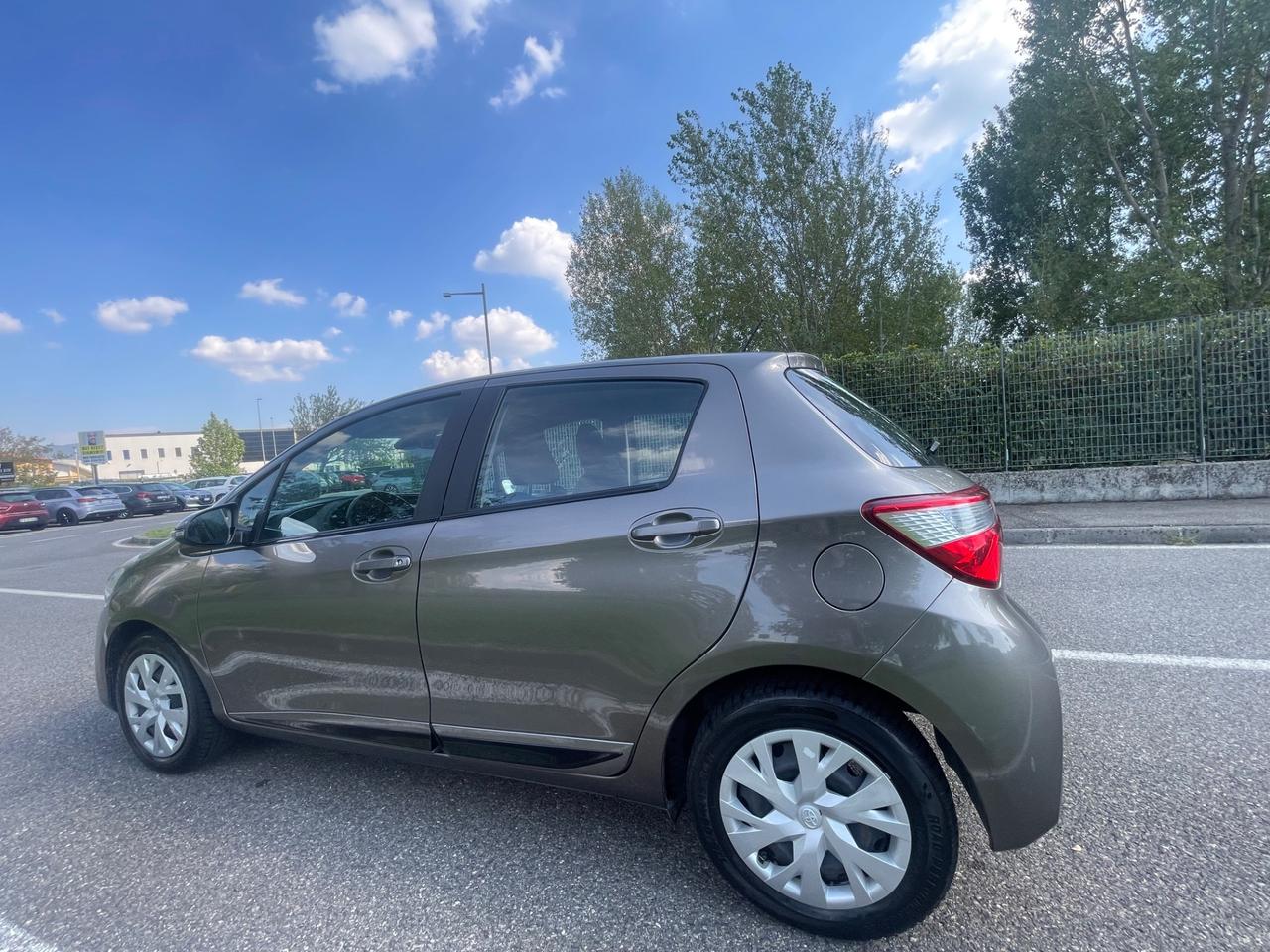 Toyota Yaris 1.0 5 porte Business
