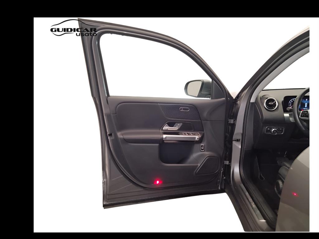 Mercedes-Benz GLB - X247 2023 - GLB 180 d Progressive Advanced auto