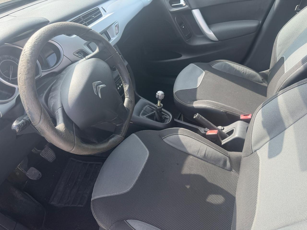 Alfa Romeo 147 1.6 benzina 2006