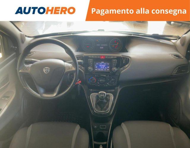 LANCIA Ypsilon 1.2 69 CV 5 porte Silver