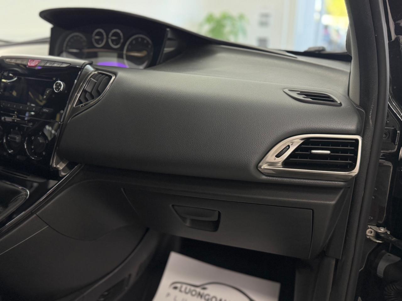 Lancia Ypsilon 1.2 GPL Ecochic Gold
