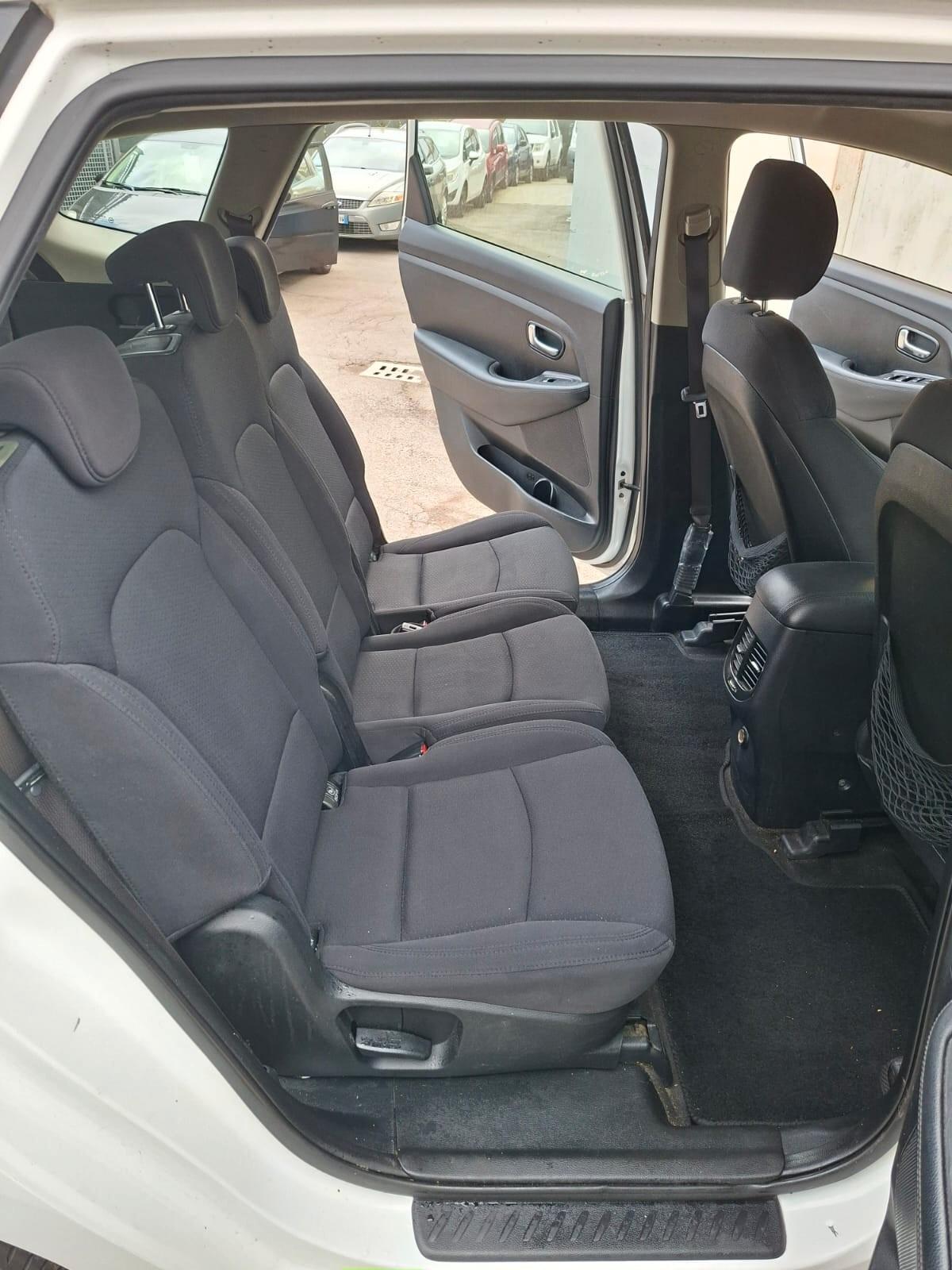 Kia Carens 1.7 CRDi 115 CV Cool