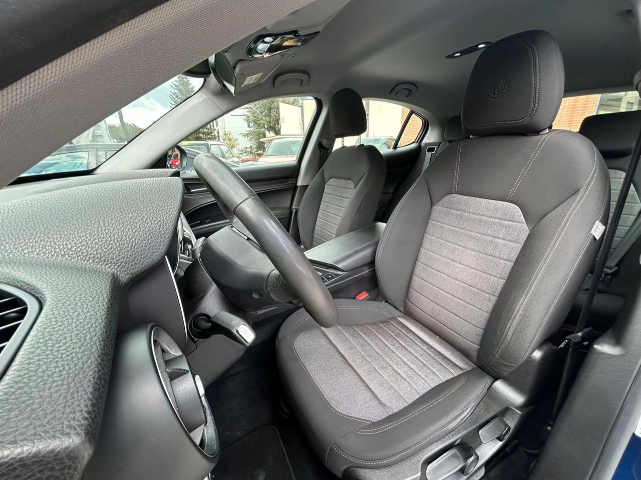 Alfa Romeo Stelvio 2.2 Turbodiesel 210 CV AT8 Q4 Business