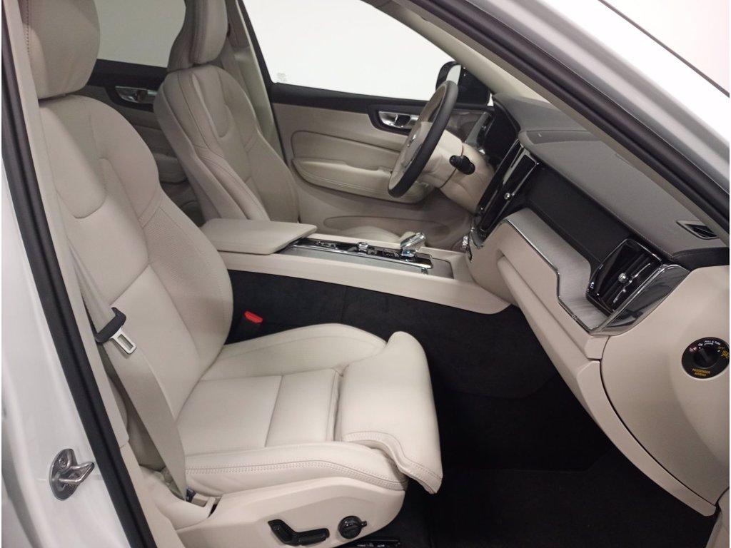 VOLVO XC60 2.0 t6 recharge phev obc 6,4kW Ultimate Dark awd auto del 2024