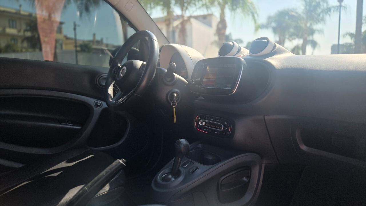 smart forTwo 1.0 Passion 71CV twinamic Uff Italy Nav Led Pelle