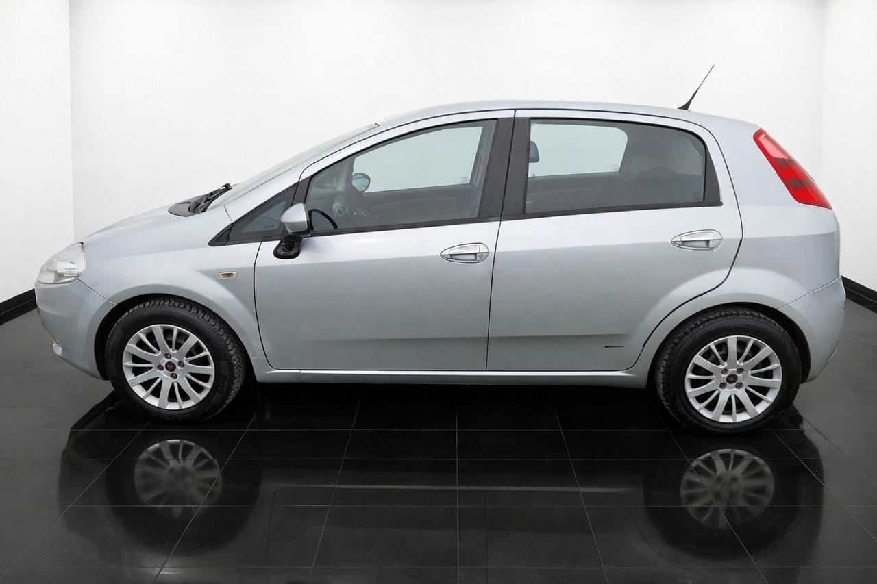 Fiat Grande Punto 1.3 MJT 90 CV 5 porte Emotion 6MARCE NEOPATENTATI UNICOPROPIETARIO