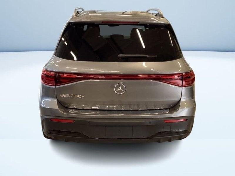 Mercedes-Benz EQB 250+ AMG Line Advanced