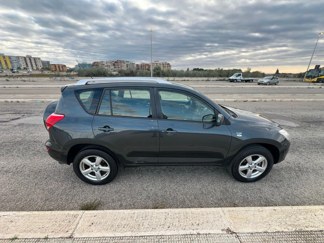 Toyota RAV 4 2.2 D-4D 136 CV Sol - 2007