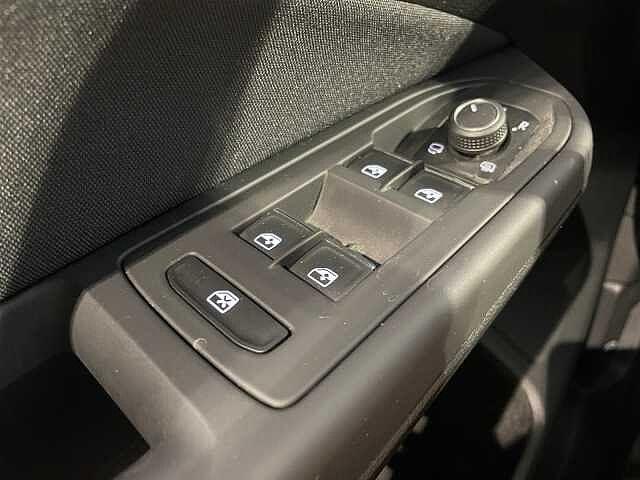 Volkswagen Golf 8ª serie 1.5TSI 130CV Style - NEOPATENTATI