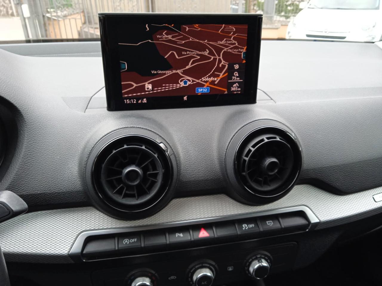 Audi Q2 / 1.6 TDI S tronic Admired