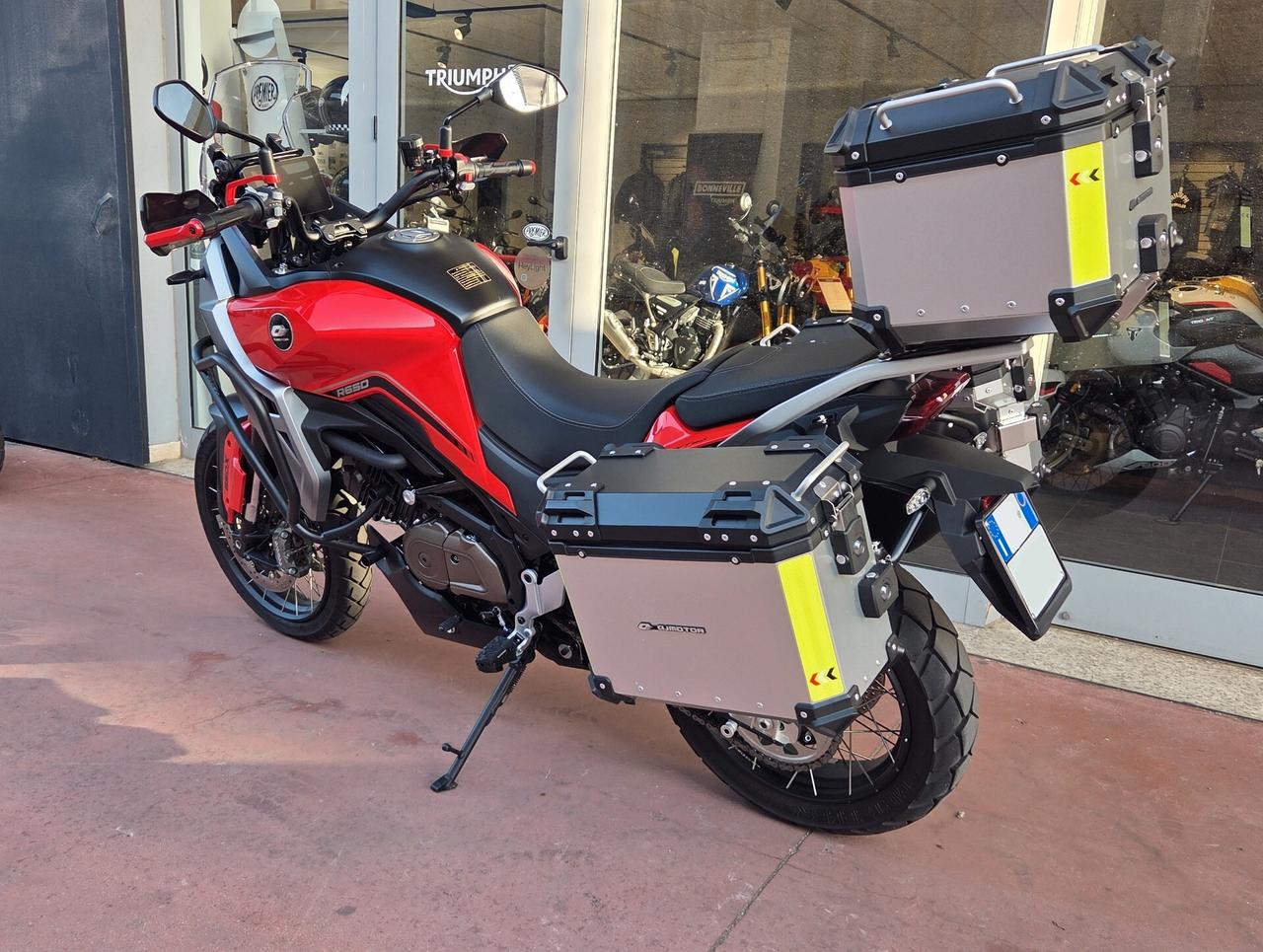 Qj Motor SVT 650 X KIT BORSE