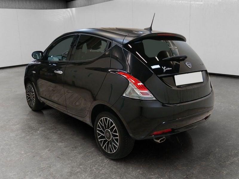Lancia Ypsilon 1.0 firefly hybrid Alberta Ferretti s&s 70cv