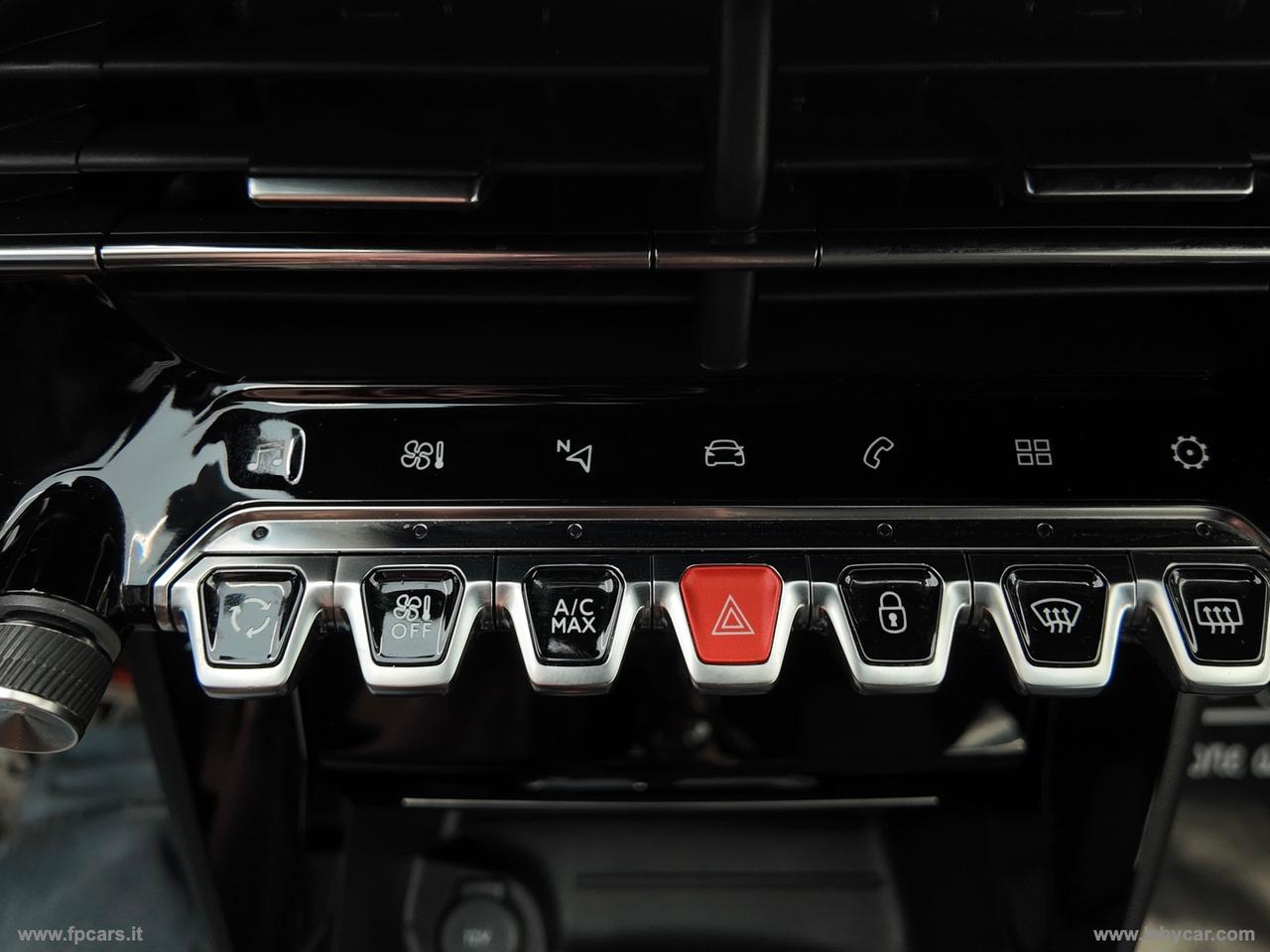 PEUGEOT 2008 BlueHDi 100 S&S GT Line