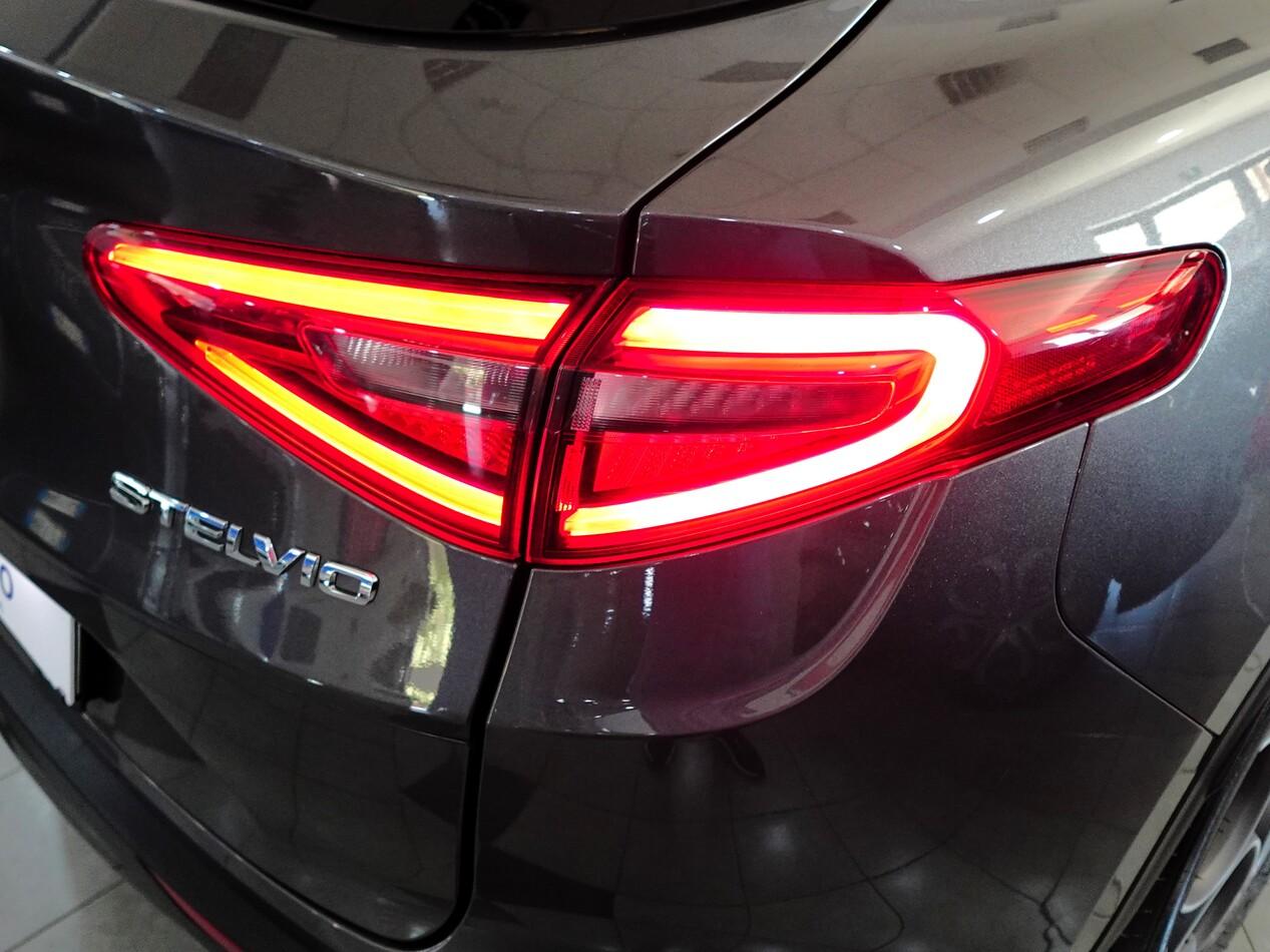 Alfa Romeo Stelvio 2.2 MJT 190 CV AT8 Q4 SPRINT